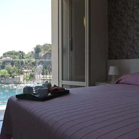 酒店 蔚蓝海湾酒店 陶尔米纳