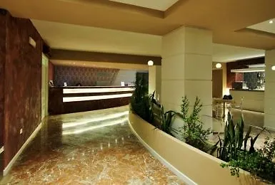 蔚蓝海湾酒店 酒店 陶尔米纳