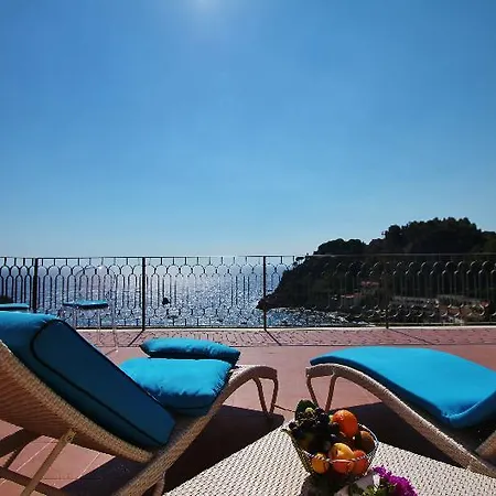 酒店 蔚蓝海湾酒店 陶尔米纳