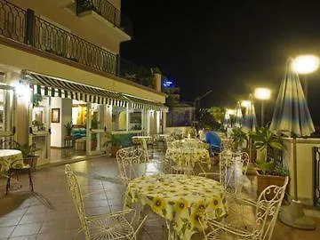 Hotel Baia Azzurra 4*
