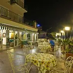 Szálloda Baia Azzurra 4*