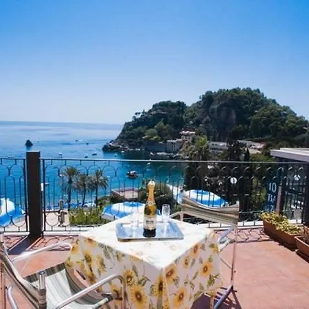 Baia Azzurra 4*
